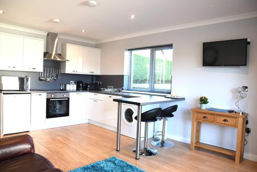 Rammal Lodge - Entire Home, Self Catering Apartment In Inverness Exterior photo